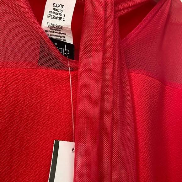 Bright pink top - Picture 5 of 5